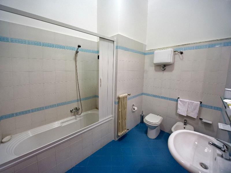 B&B Piazza 300Mila Лече Екстериор снимка