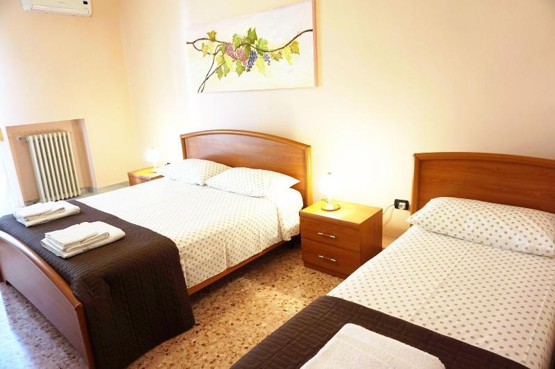 B&B Piazza 300Mila Лече Екстериор снимка