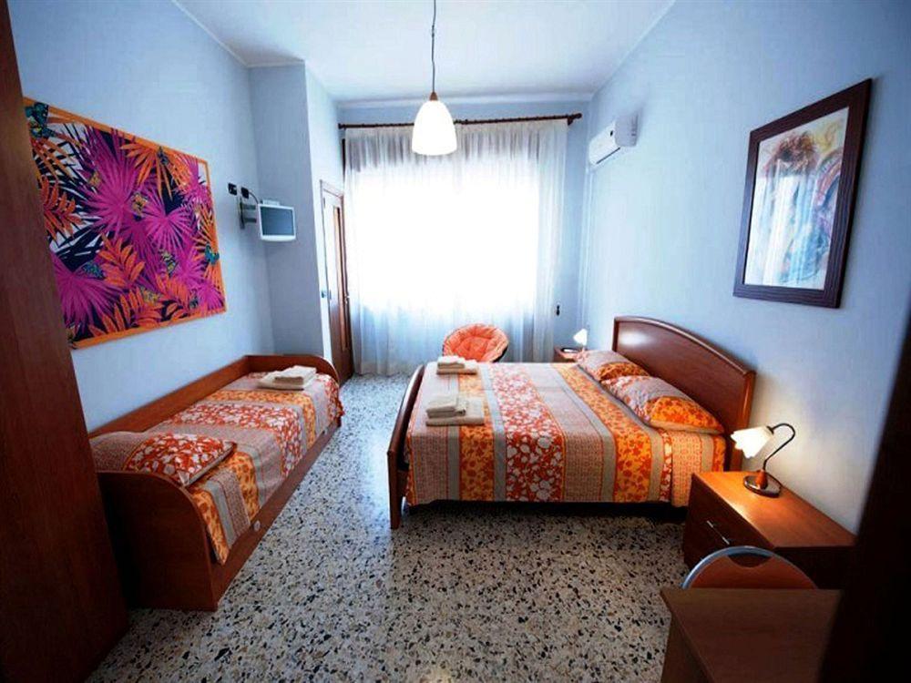 B&B Piazza 300Mila Лече Екстериор снимка