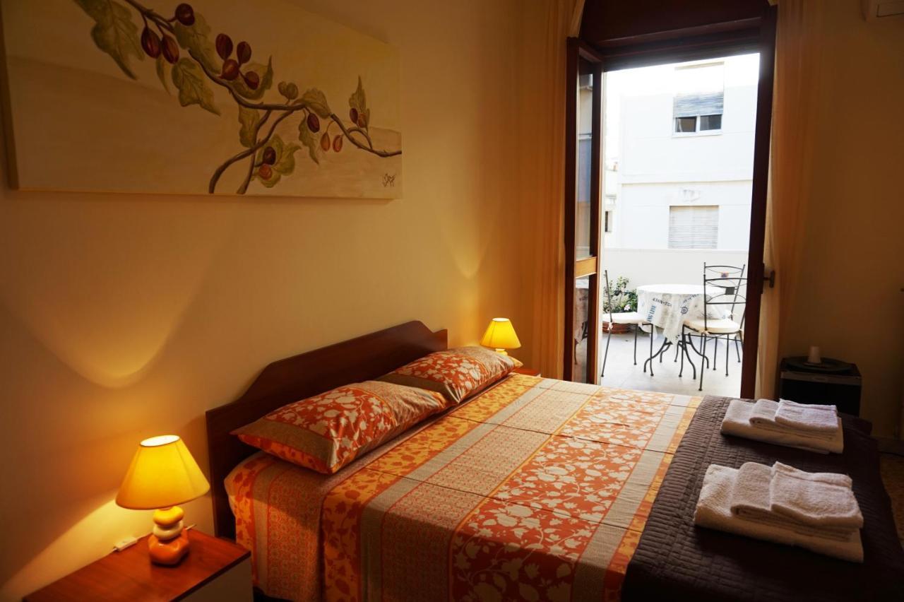 B&B Piazza 300Mila Лече Екстериор снимка